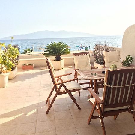 布干维尔岛湾公寓 Sarandë 外观 照片