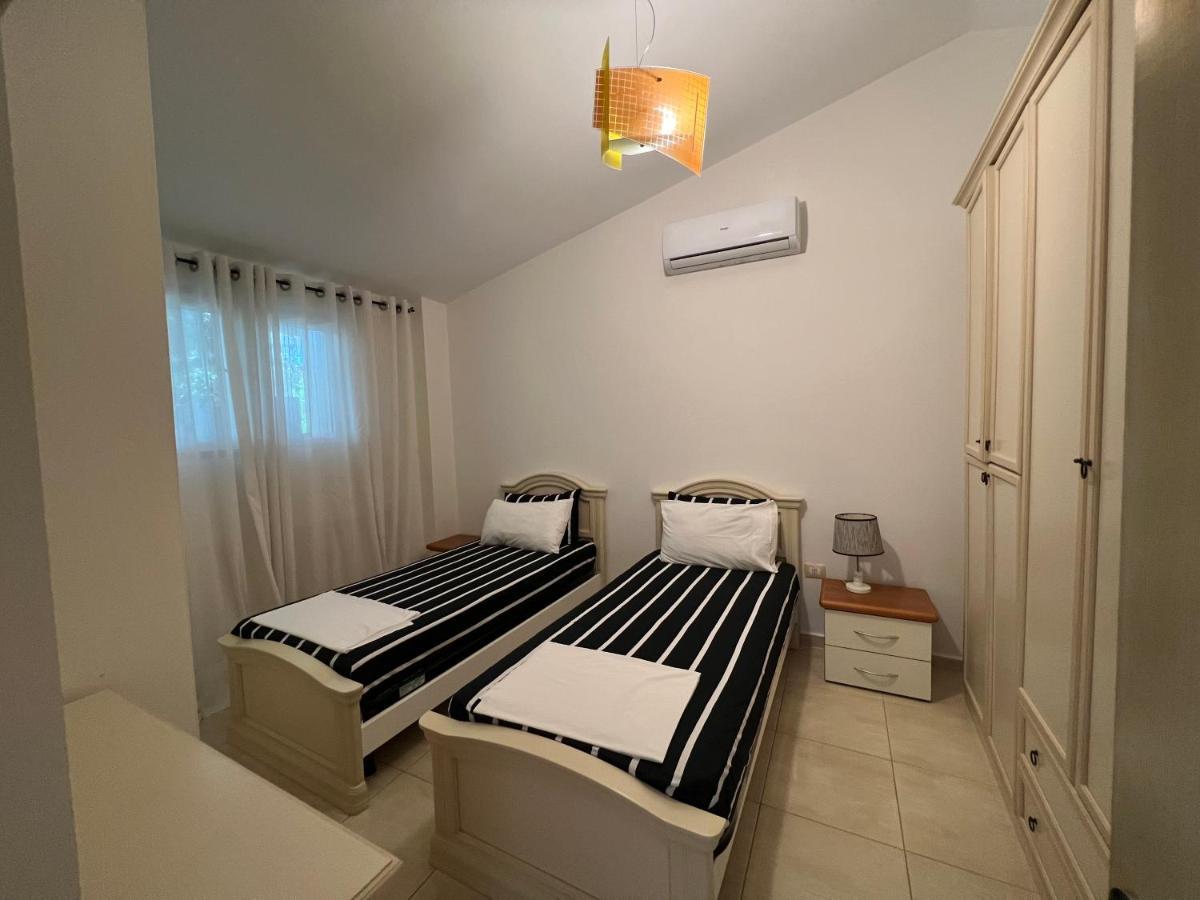 布干维尔岛湾公寓 Sarandë 外观 照片