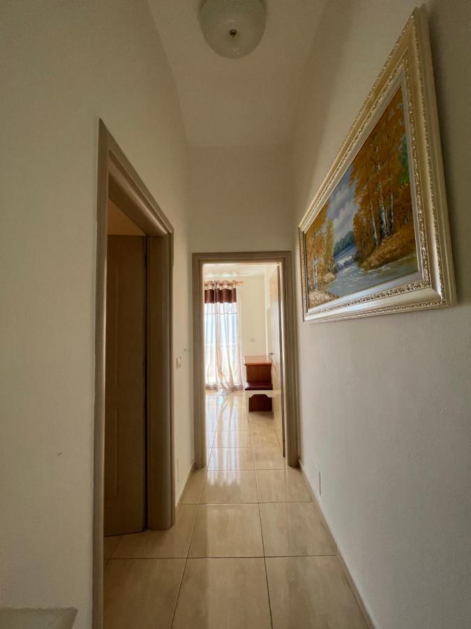 布干维尔岛湾公寓 Sarandë 外观 照片